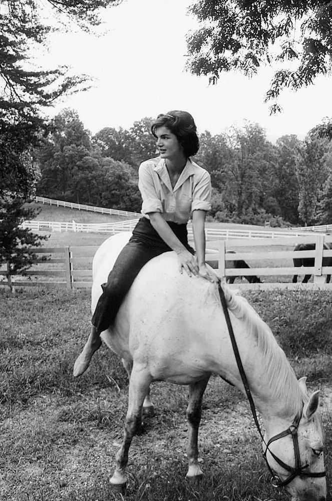 Mark Shaw, ‘Kennedy, Jackie Rides White Horse, Looking Right, 1963’, 1963, Print, Pigment print on Hahnemϋhle photo rag paper, null,