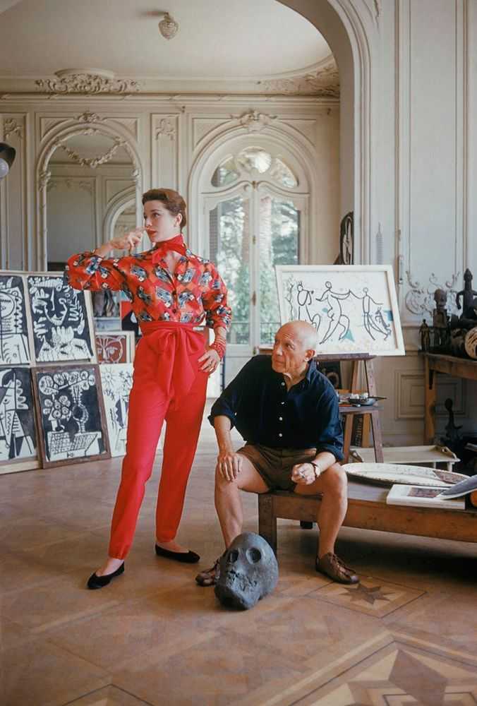 Mark Shaw, ‘Picasso and Skull with Bettina Wearing McCardell Vertical 1955’, 1955, Print, Pigment print on Hahnemϋhle photo rag paper, null,