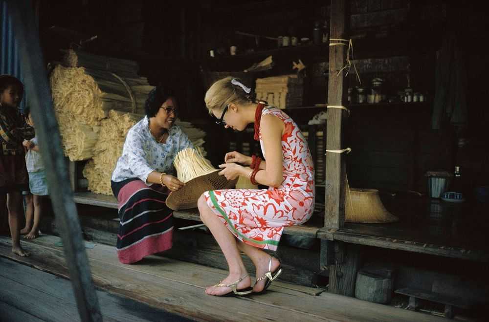 Mark Shaw, ‘Tiger Morse in White Inspects Hat 02’, 1962, Print, Pigment print on Hahnemϋhle photo rag paper, null,